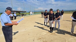 第56回業種別対抗ソフトボール大会_優勝チーム_表彰式3