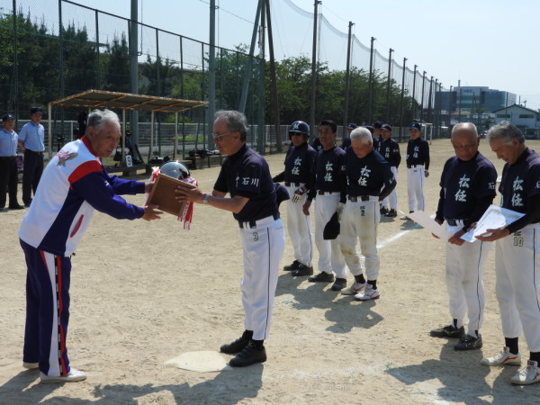 ゆーりんピックシニア大会　閉会式　優勝チーム＜松任シニア＞