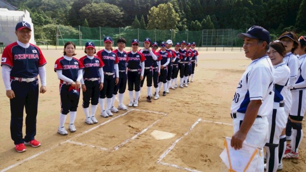 マスターズ石川大会　交流試合＜　韓国チーム対七尾女子チーム　＞