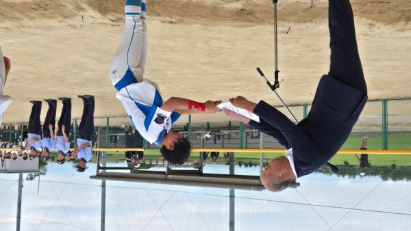 令和７年度北信越高等学校総合体育大会ソフトボール競技　女子の部表彰式準優勝チーム１