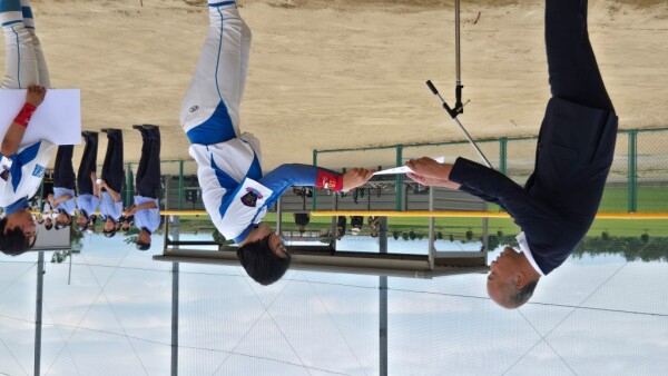 令和７年度北信越高等学校総合体育大会ソフトボール競技　女子の部表彰式準優勝チーム２