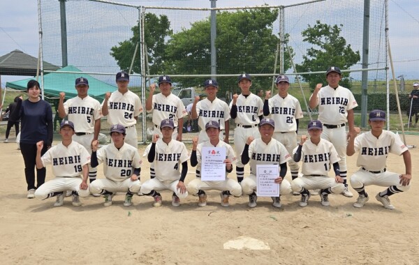 令和７年度北信越高等学校総合体育大会ソフトボール競技　男子の部準優勝チーム１