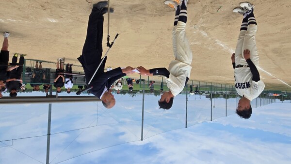 令和７年度北信越高等学校総合体育大会ソフトボール競技　男子の部表彰式準優勝チーム１