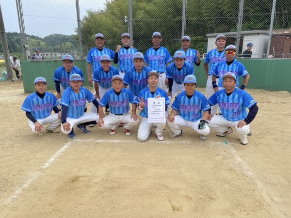 優勝　白山ロックス実年