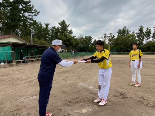 優勝チーム(表彰2)