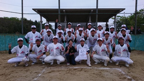 優勝チーム（小松壮年）