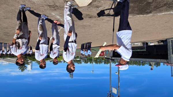 優勝チーム_表彰式1