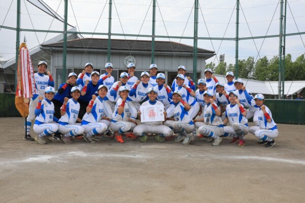 女子優勝金沢高校