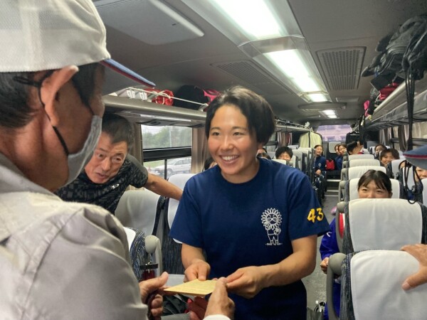 市安岡会長より