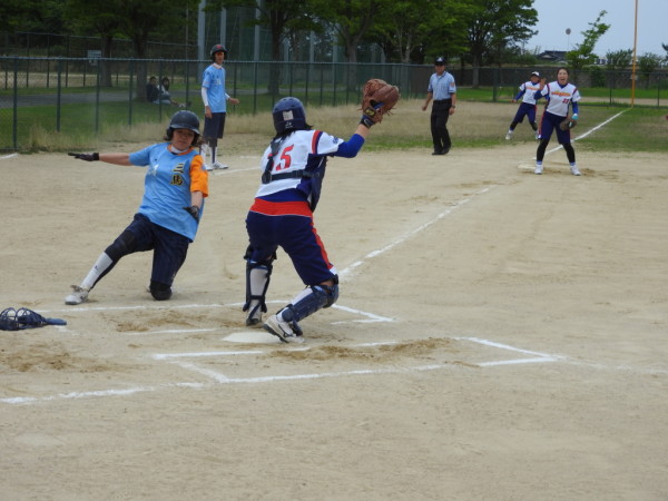 準決勝戦の模様（三馬チェリーズ対モンキーズＪｒ戦）２