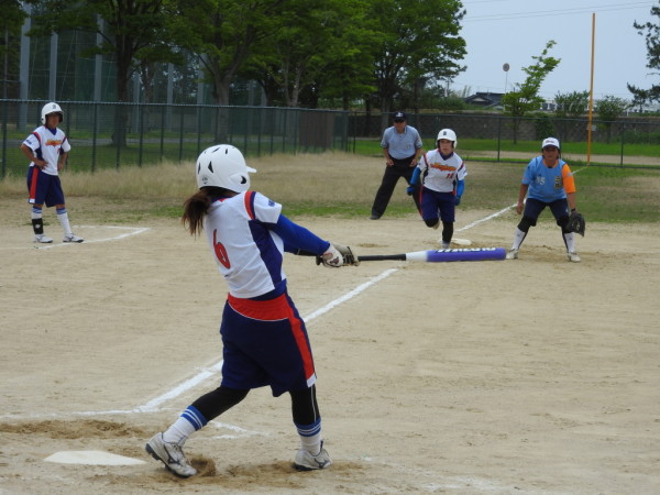 準決勝戦の模様（三馬チェリーズ対モンキーズＪｒ戦）６