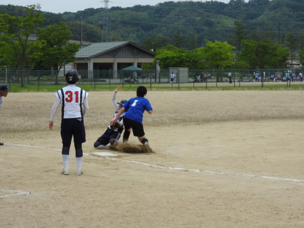 準決勝戦の模様（野々市ＤＳ対ＴＫＤ戦）３