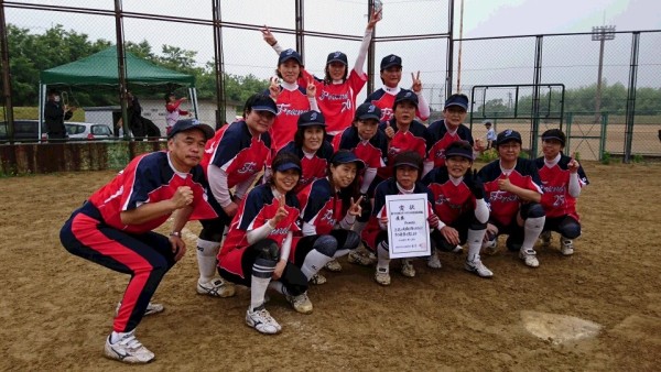 第１７回日本マスターズ女子大会　県予選会 優勝チーム＜Ｆｒiｅｎｄｓ＞