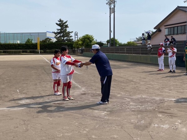 第10回ミズノジュニア大会表彰式準優勝チーム2