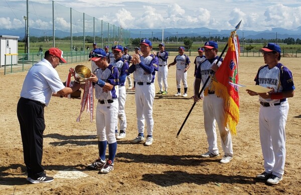 第19回シニア小松市長旗親善大会 弁慶戦優勝チーム表彰式3