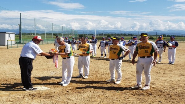 第19回シニア小松市長旗親善大会 弁慶戦準優勝チーム表彰式2