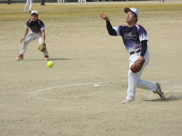 第39回全日本クラブ男女選手権大会県予選 決勝戦の模様（金沢教員対十一屋クラブ戦）２