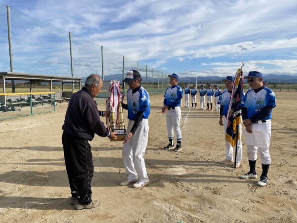 第43回南加賀ナイター選手権大会_優勝チーム表彰式3