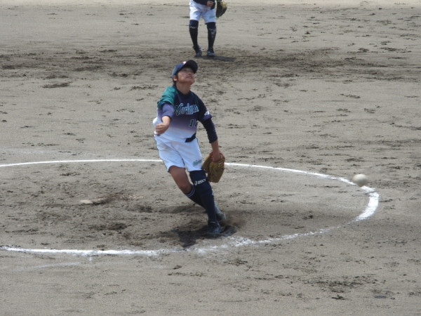 第67回石川県中学校ソフトボール大会　　決勝の模様（森本　対　中能登　戦）１