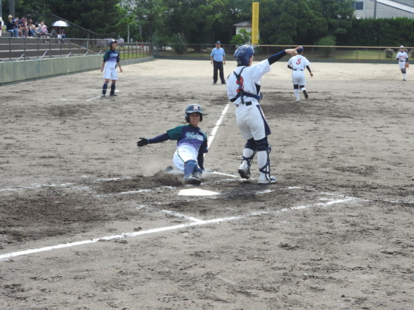 第67回石川県中学校ソフトボール大会　　準決勝の模様（森本　対　門前　戦）７