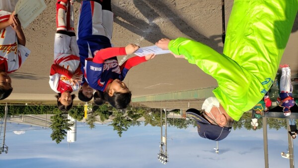 2022年全日本春季小学生女子優勝チーム(表彰式2)