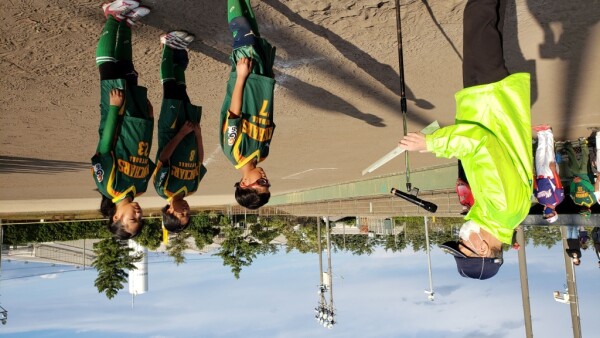 2022年全日本春季小学生女子準優勝チーム(表彰式1)