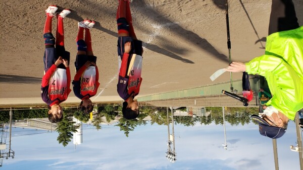 2022年全日本春季小学生女子第3位チーム(表彰式1)