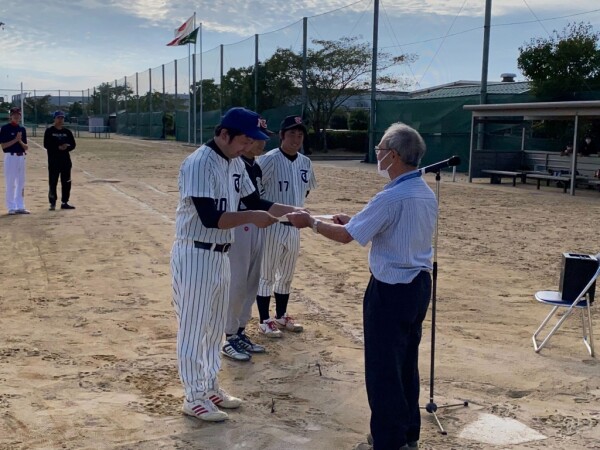 2022年読売大会表彰式準優勝チーム15